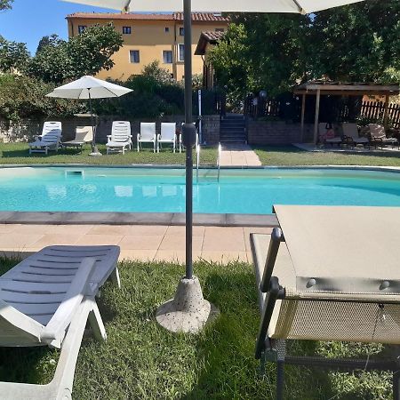 Agriturismo Poggio Al Tesoro Crespina Eksteriør bilde