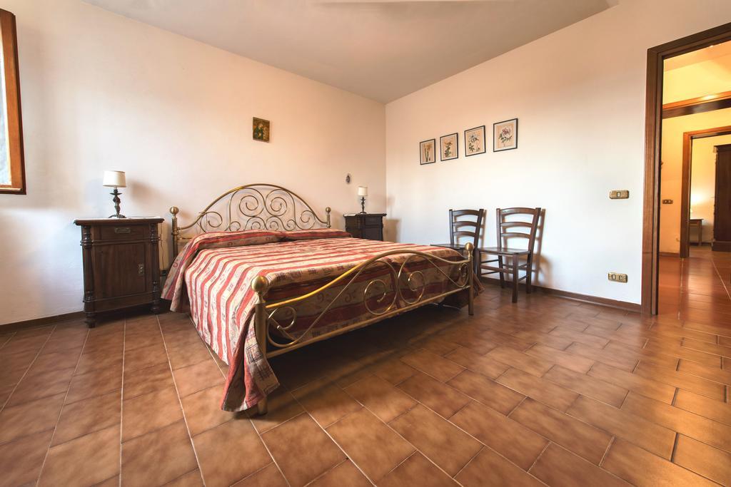 Agriturismo Poggio Al Tesoro Crespina Eksteriør bilde