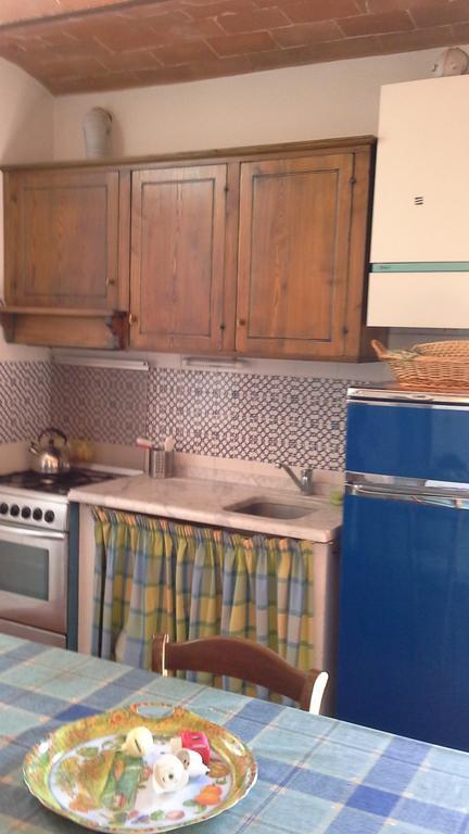 Agriturismo Poggio Al Tesoro Crespina Eksteriør bilde